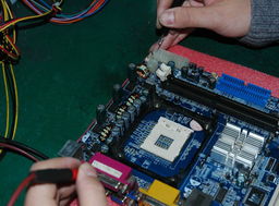 市橋電腦維修，為何選擇廣州欣誠科技服務公司？